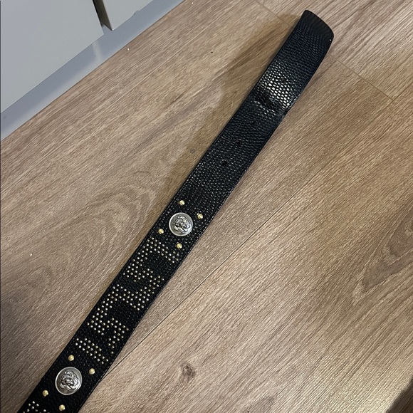 Gianni Versace Vintage Black Gold and Silver Tone Studded Belt Size 30 main image 6